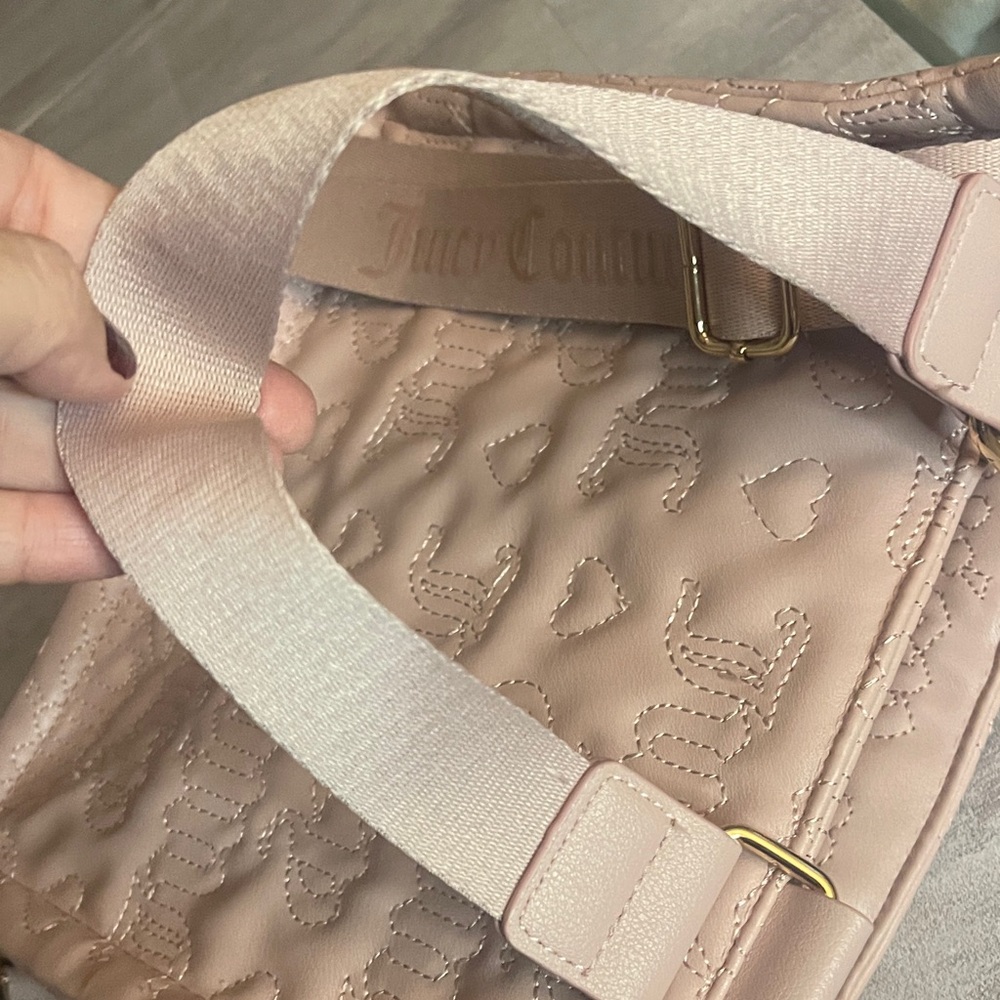 Juicy Couture Pastel Pink Signature league tote w/web strap and mini pouch - Picture 12 of 17